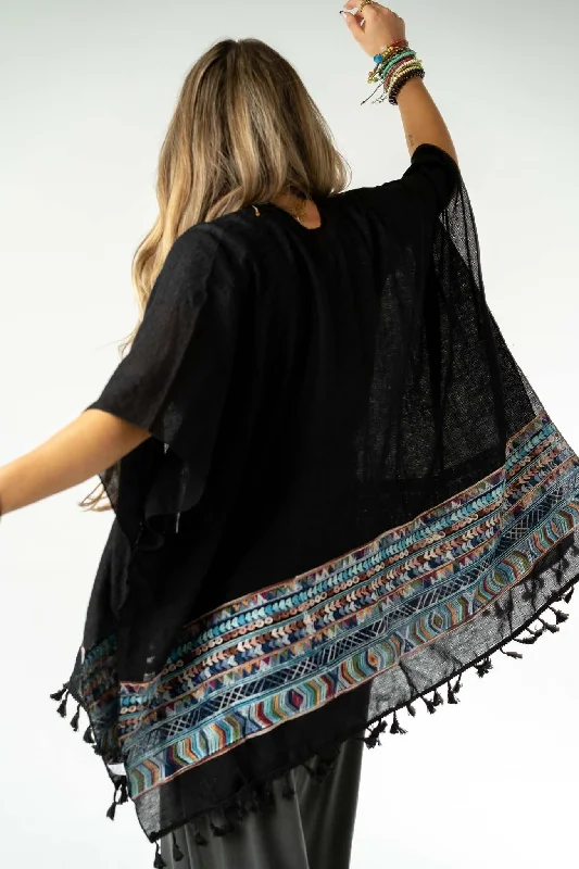 highland-embroidered-kimono-black