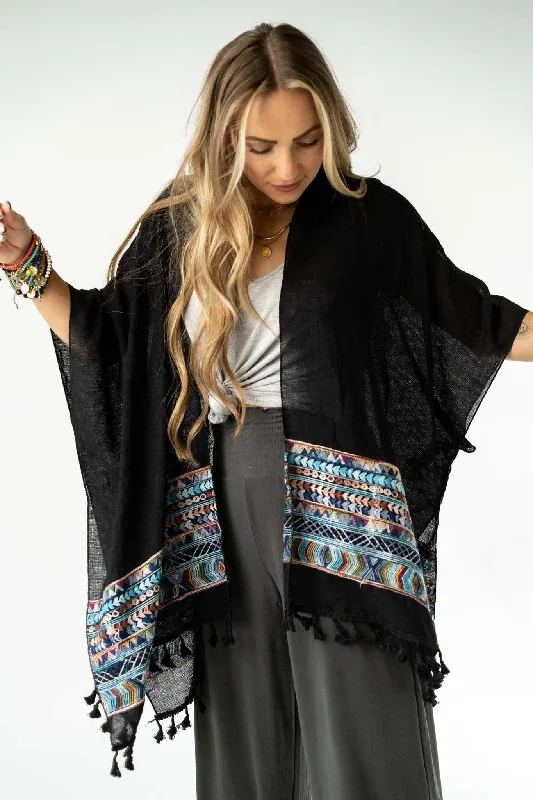 highland-embroidered-kimono-black