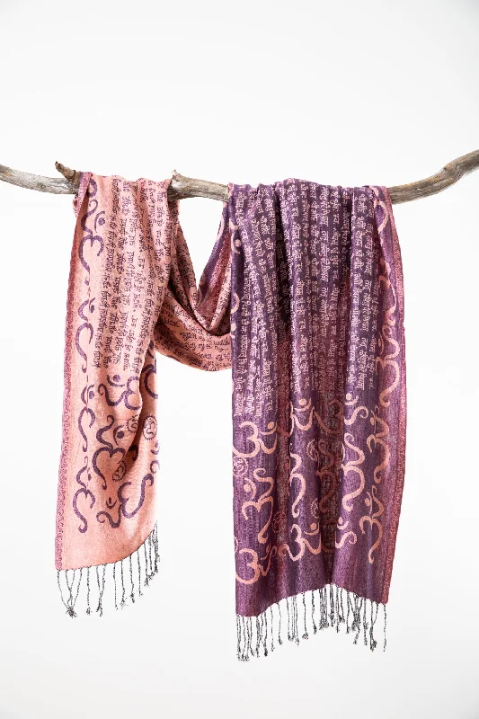 ohm-patterned-reversible-fringe-shawl