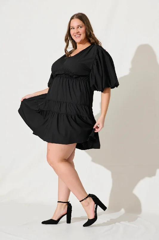 amarini-dress-in-black