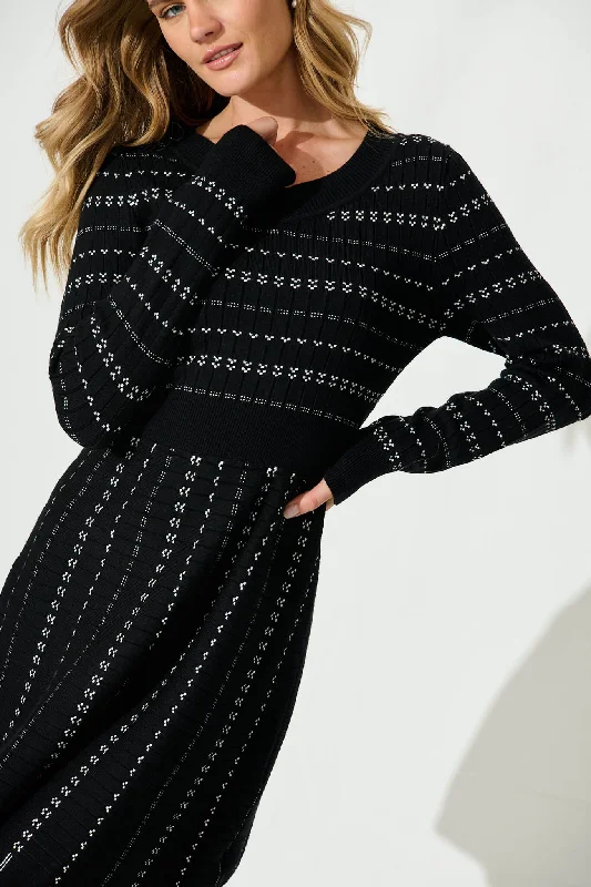 damsel-knit-dress-in-black-with-white-stripe