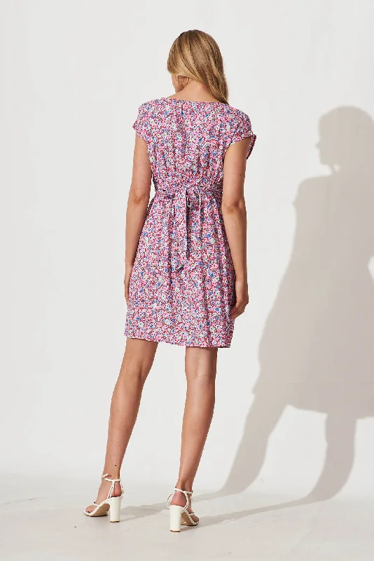 darcy-dress-in-pink-multi-floral