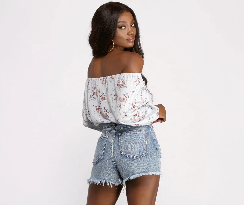 floral-off-the-shoulder-crop-top-060030882400