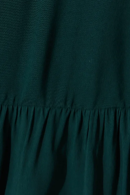 jeena-dress-in-emerald-green