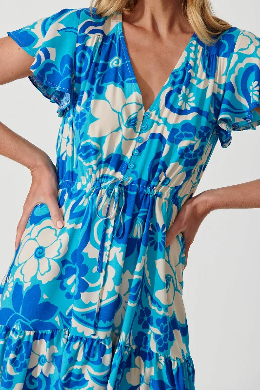 jess-dress-in-blue-flower-print