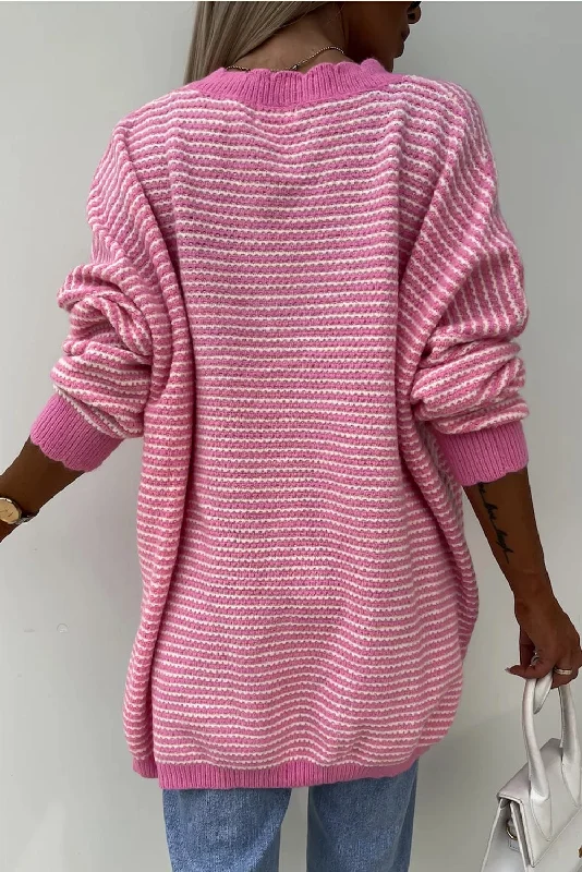 kaelie-scallop-knitted-sweater