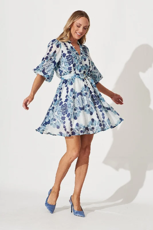 larissa-dress-in-blue-leaf-print