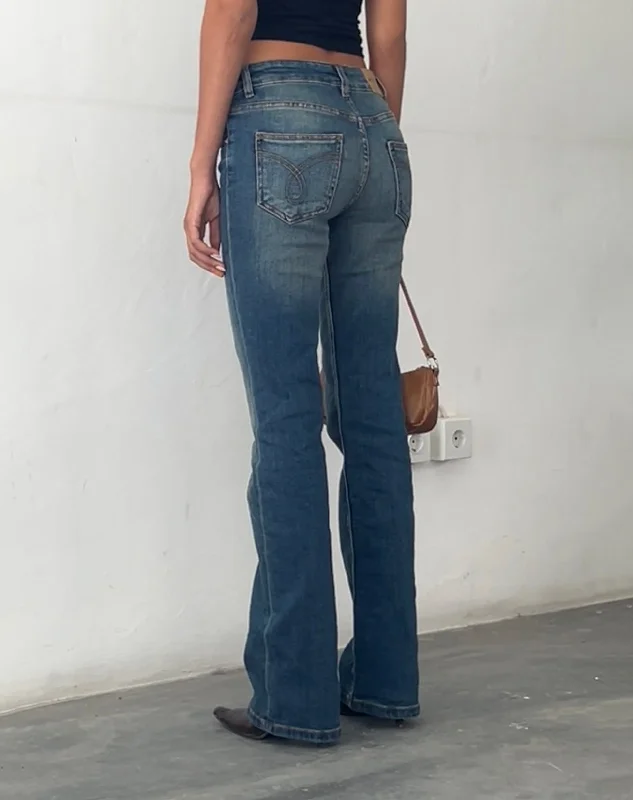 low-rise-bootleg-jeans-mid-vintage-blue