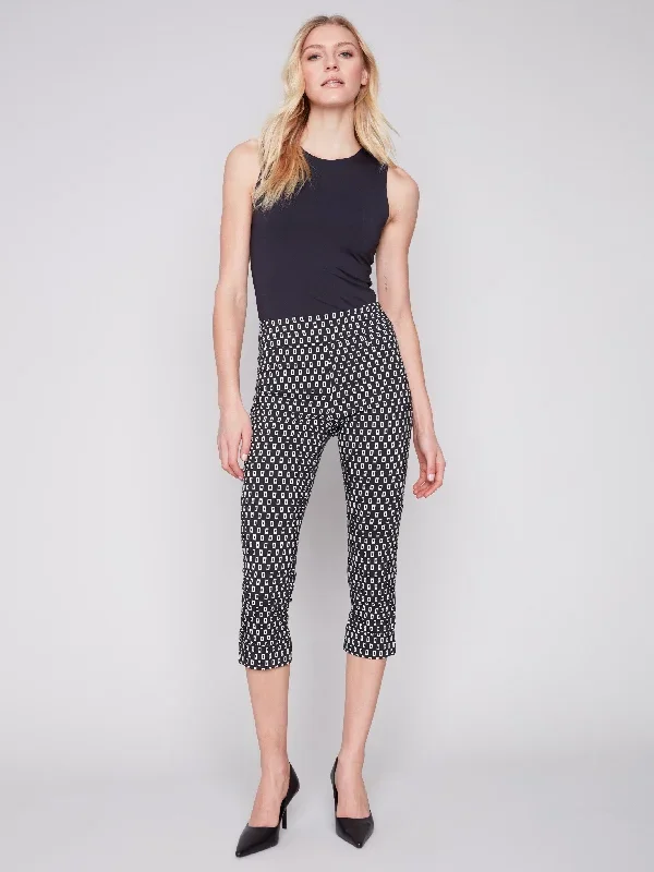 Printed Stretch Pull-On Capri Pants - White Tiles