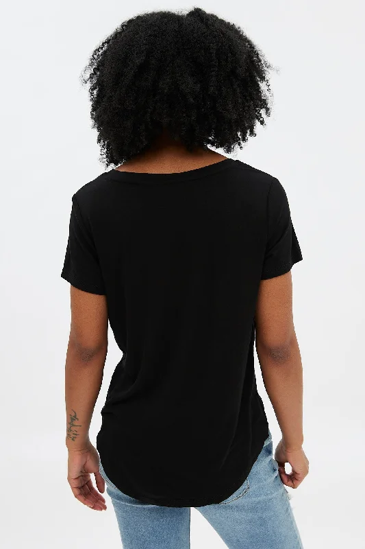 relaxed-v-neck-tee