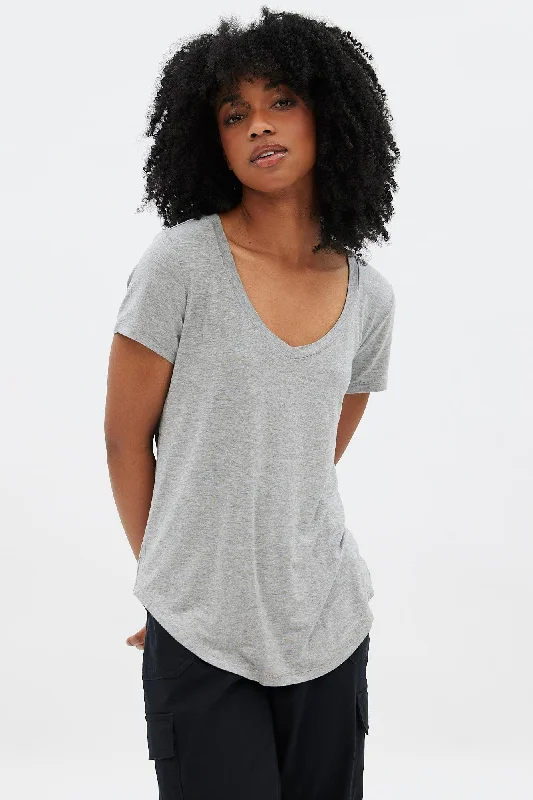 relaxed-v-neck-tee