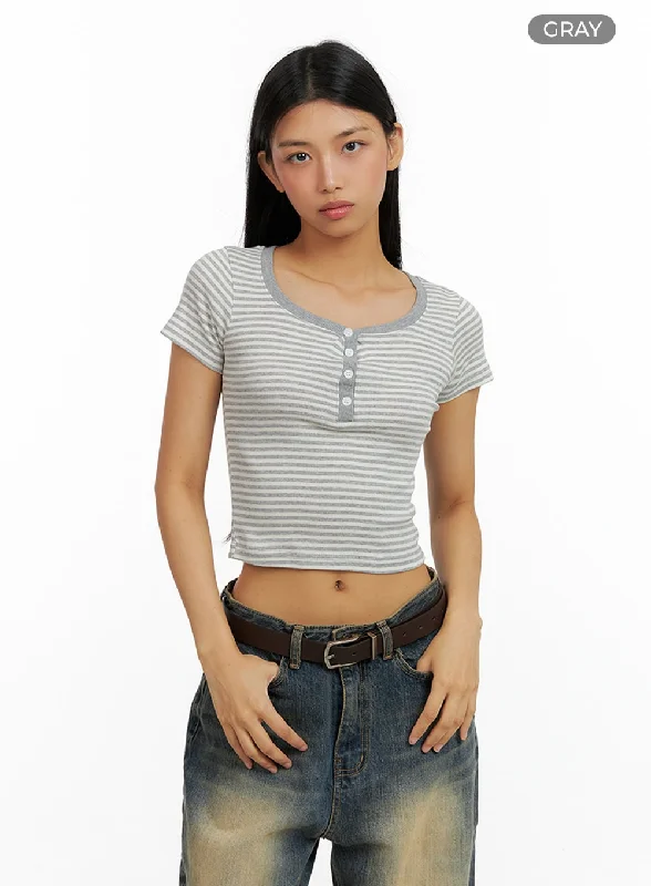 stripe-buttoned-crop-top-il419