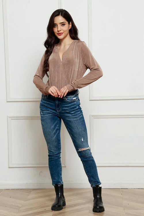 v-neck-long-sleeve-bodysuit