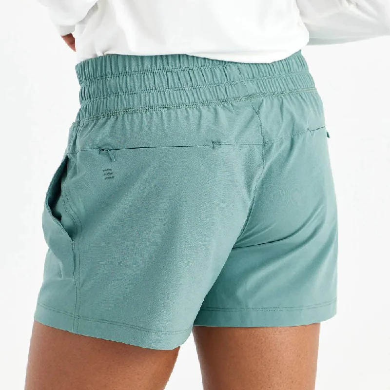 w-pull-on-breeze-short-sabal-green